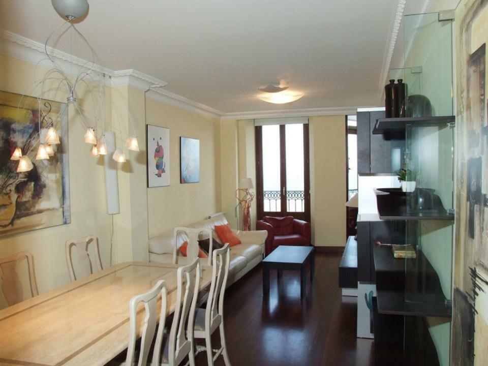 فيلا Vivienda En Gijon Frente Al Mar المظهر الخارجي الصورة