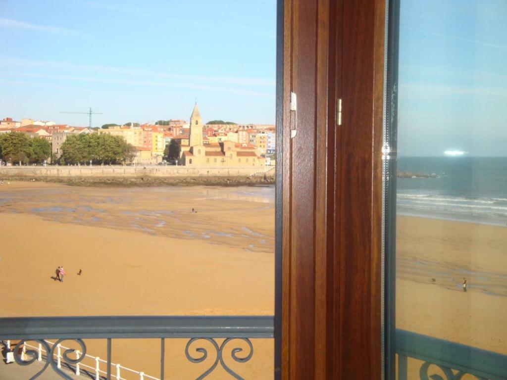 فيلا Vivienda En Gijon Frente Al Mar المظهر الخارجي الصورة
